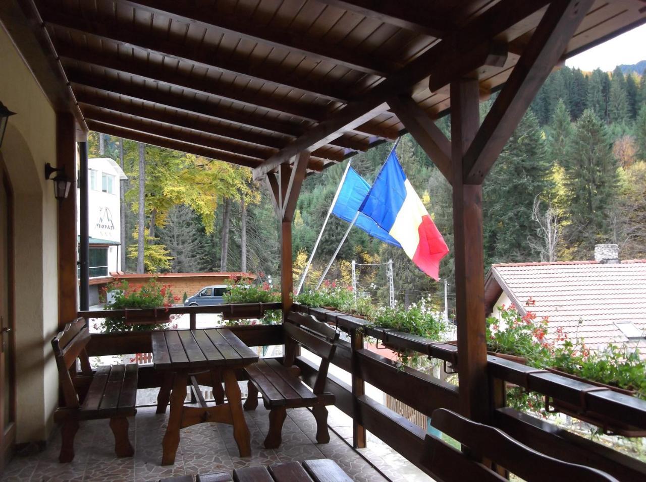 Casa Anca Boutique Hotel Тимишу-де-Жос Экстерьер фото
